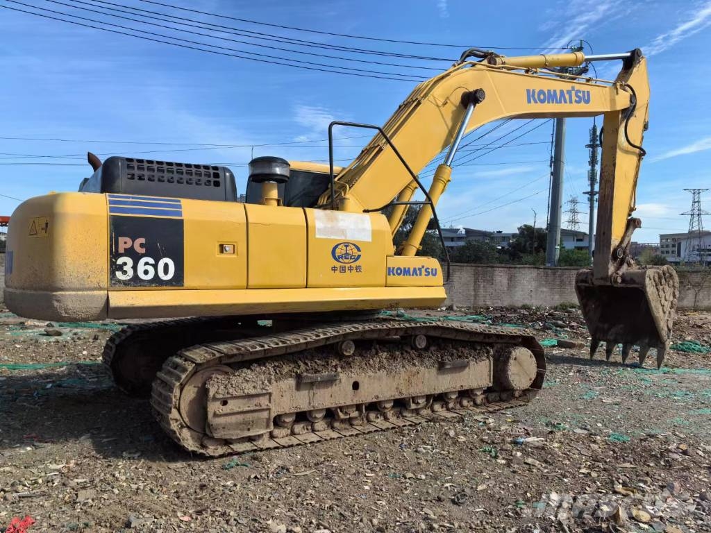 Komatsu PC360-7 - 28th Anniversary Promotion Price Radlader