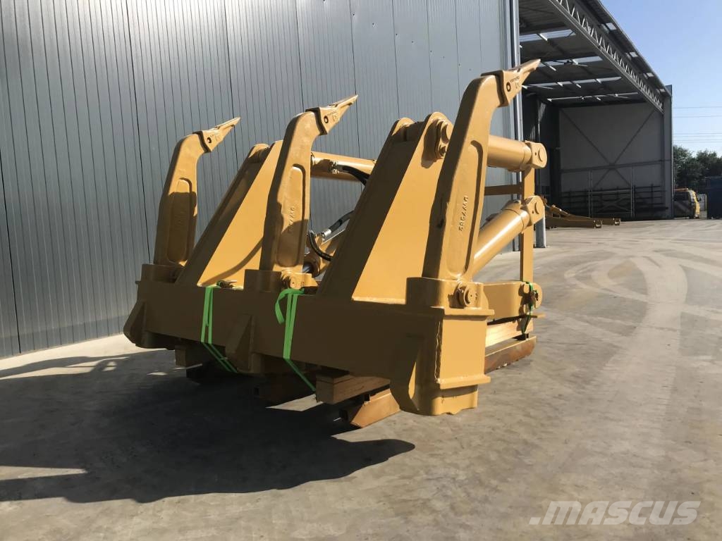 CAT D7E Rozrývače