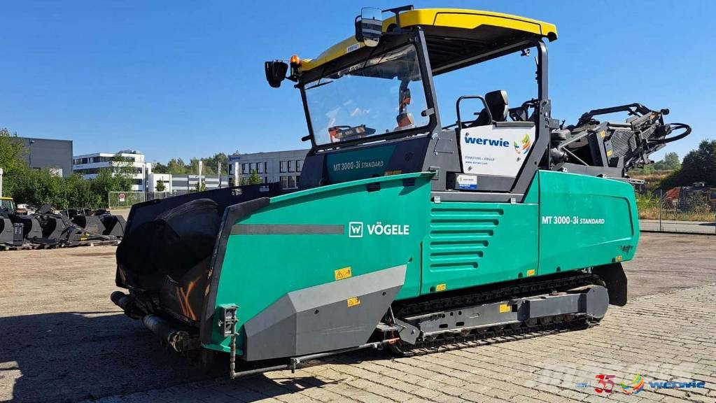 Vögele MT 3000-3i MTV (Material transport vehicle)