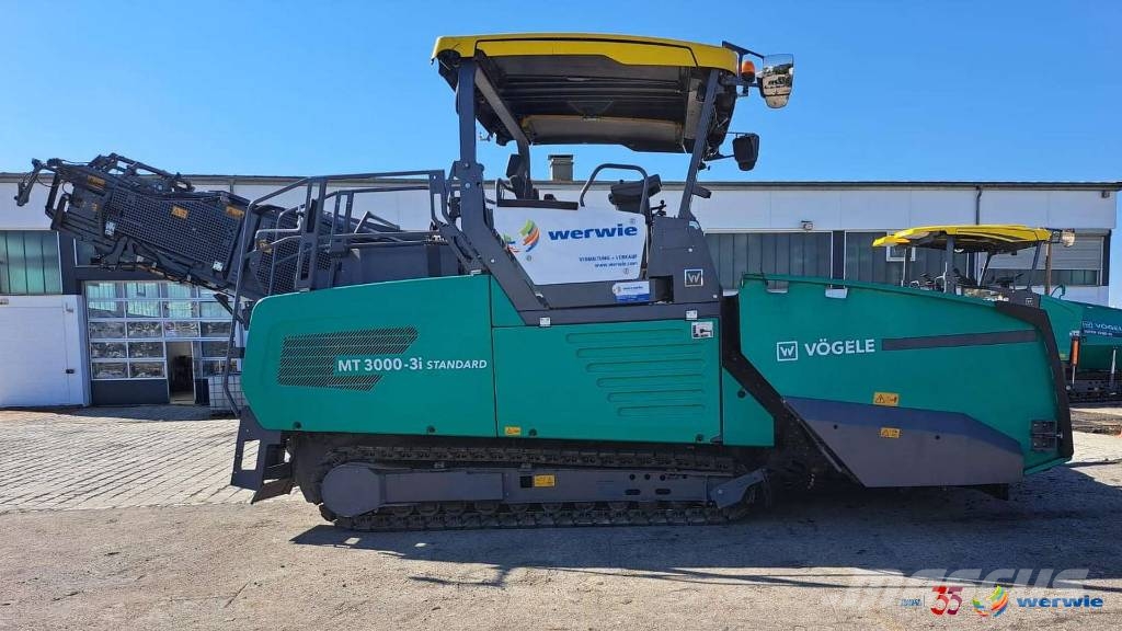 Vögele MT 3000-3i MTV (Material transport vehicle)