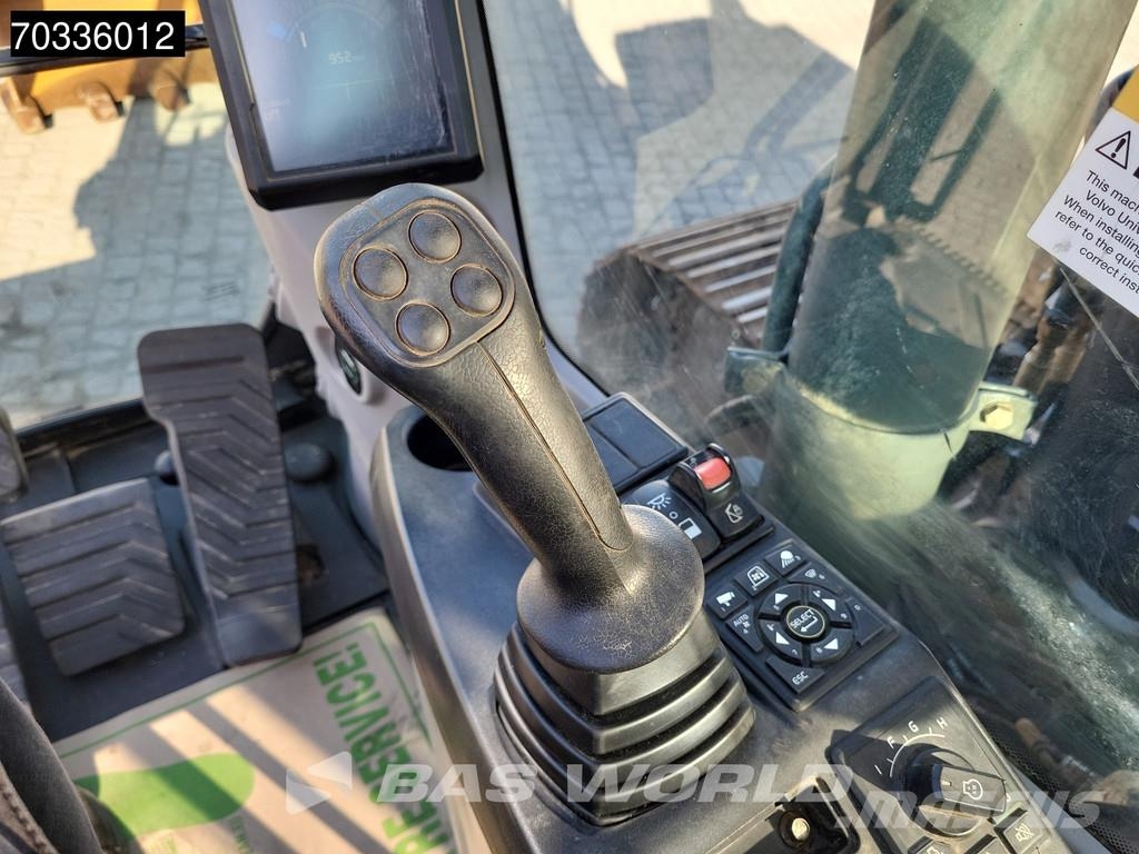 Volvo EC140 E L Excavadoras de cadenas