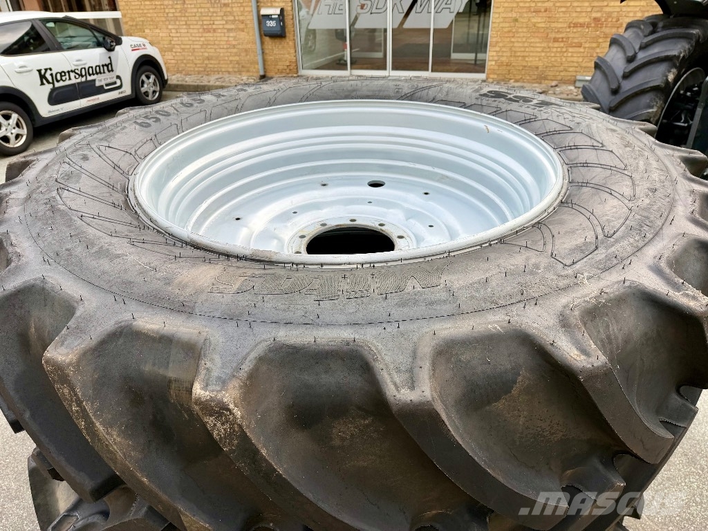 Mitas 650/65 R42 Gume, kotači i naplatci