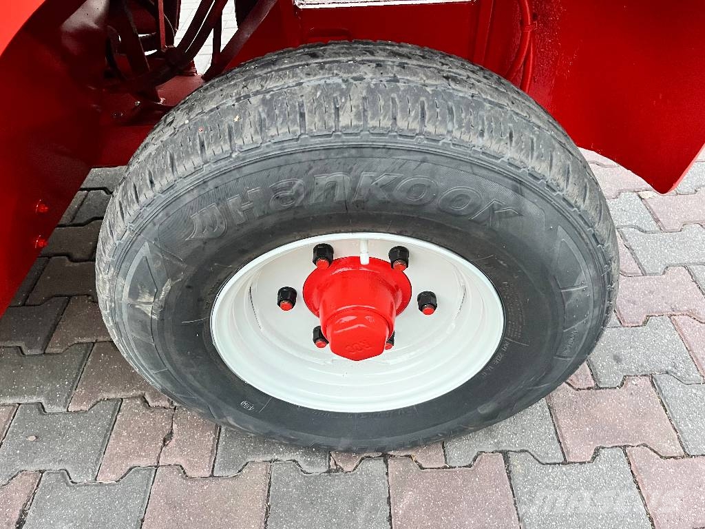 Manitou MC20AM 2WD V-4124 IO Камиони за херавни местности