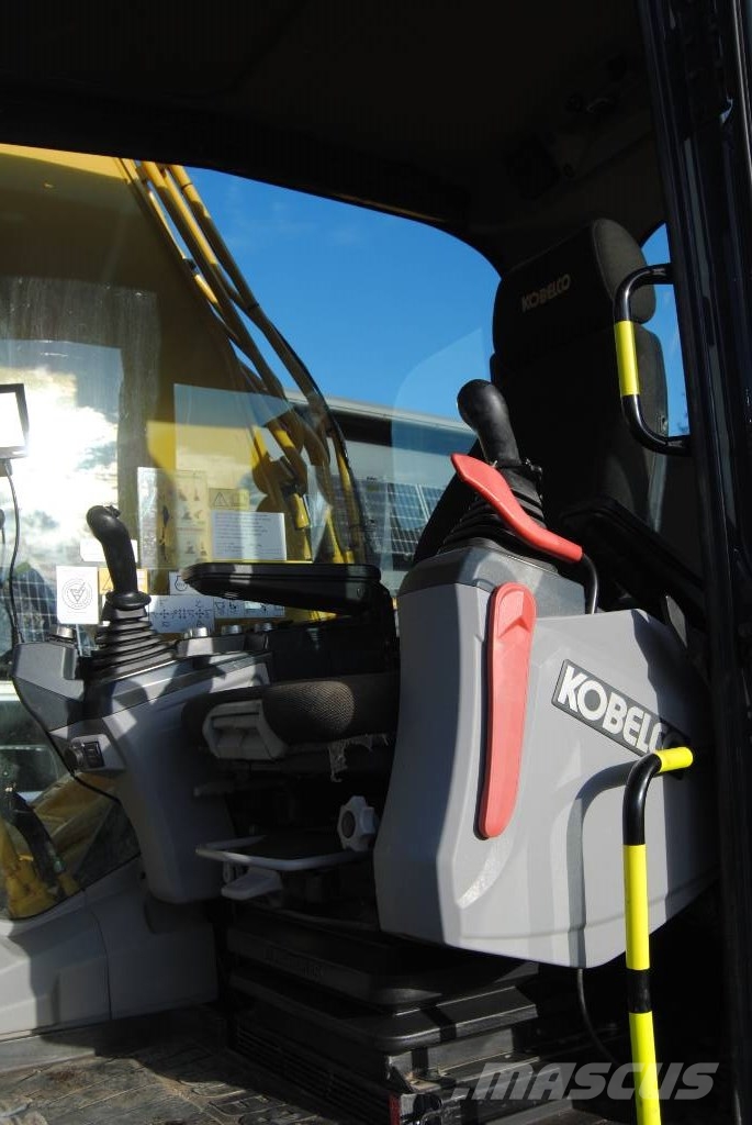 Kobelco SK210LC-11 Roomikekskavaatorid