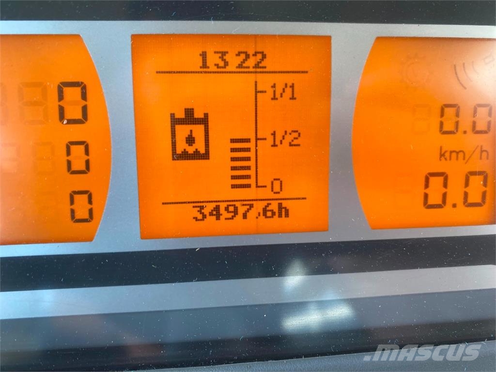 Fendt Vario 826 Tratores Agrícolas usados