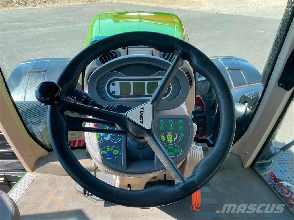 Fendt Vario 826 Tratores Agrícolas usados