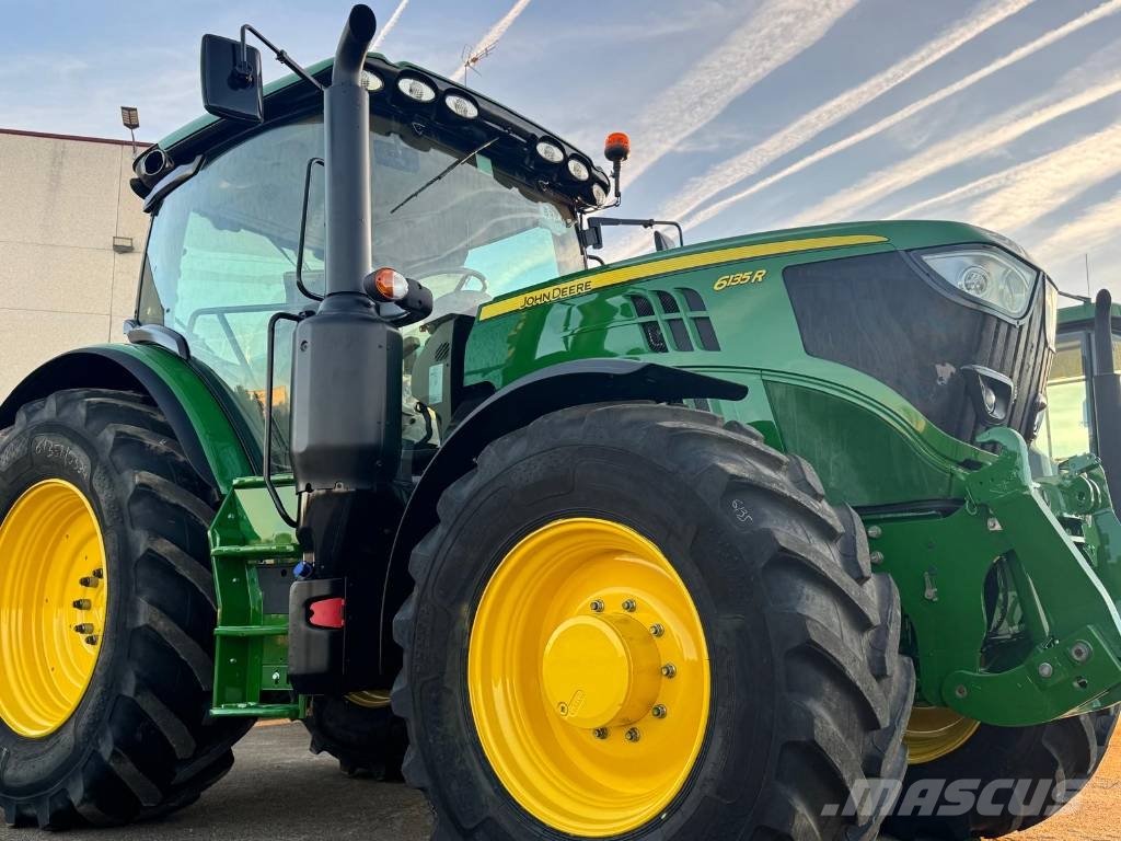 John Deere 6135R Traktorit