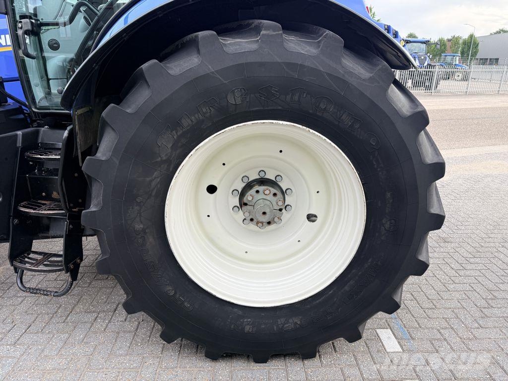 New Holland T7.230 AC MY18 T4B Tractores