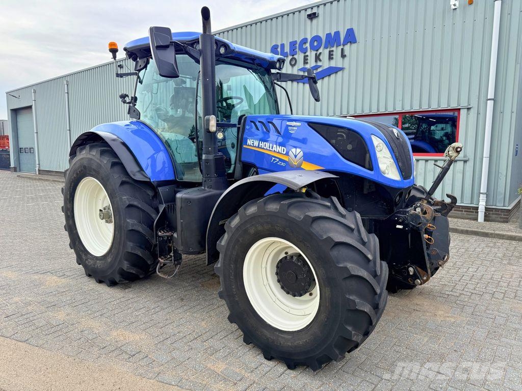 New Holland T7.230 AC MY18 T4B Tractores