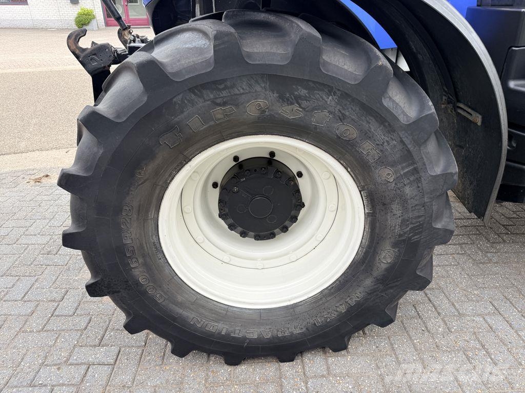 New Holland T7.230 AC MY18 T4B Tractores