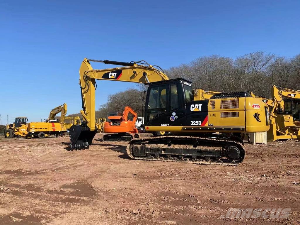 CAT 325 D Bagri goseničarji