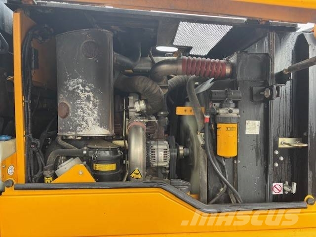 JCB 416 HT Kolesni nakladalci