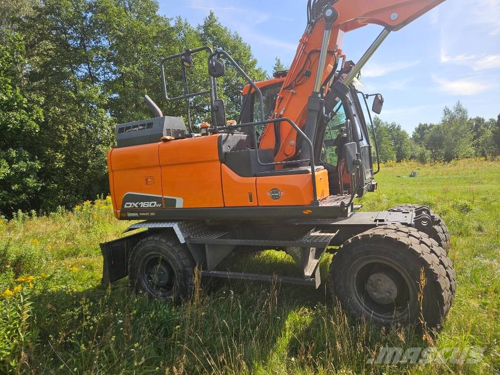 Doosan DX 160 W Ekskavatori uz riteņiem