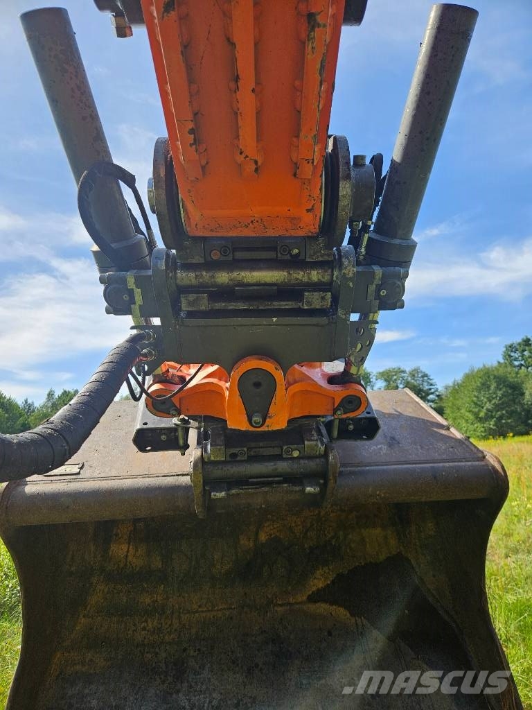 Doosan DX 160 W Ekskavatori uz riteņiem