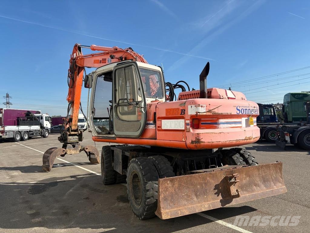 Etec 813 + 5979 HR + BASKET 3rd function + EXCAVATOR 特殊挖土機/掘鑿機/挖掘機