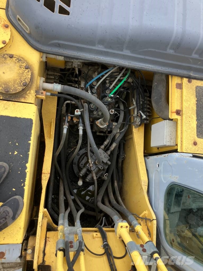 New Holland E 215 B Bagri goseničarji