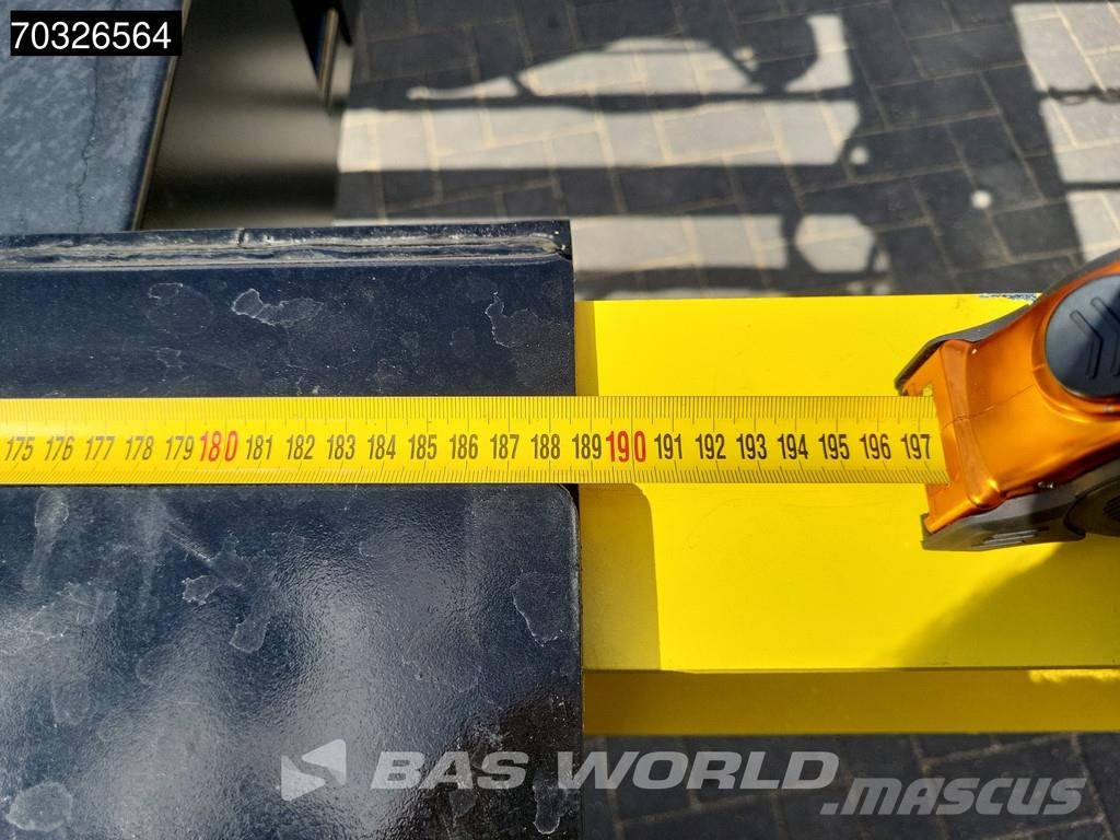 Orthaus CGS (Euro Slider 500) 3 axles Multi 45ft Lift Axle Containerchassis