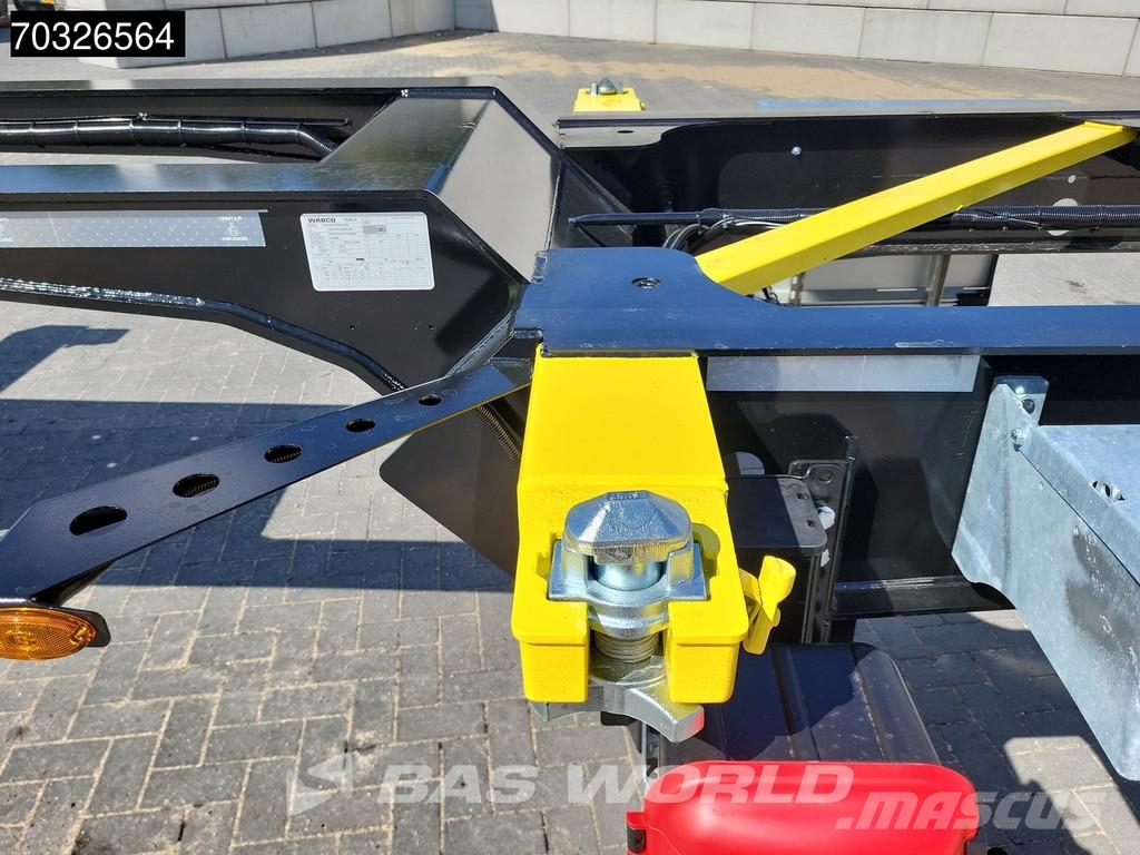 Orthaus CGS (Euro Slider 500) 3 axles Multi 45ft Lift Axle Containerchassis