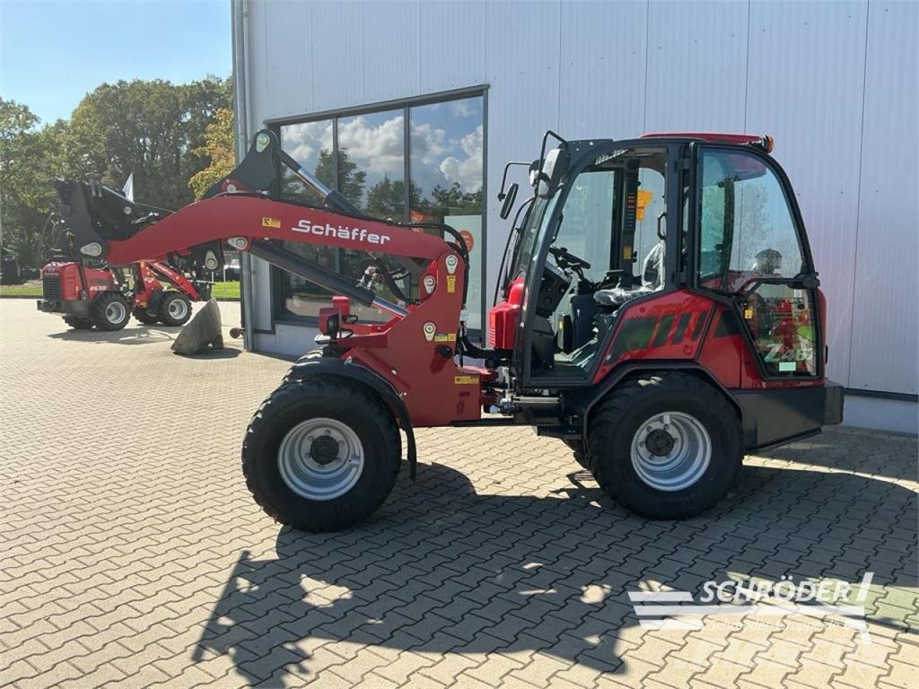 Schäffer 4670 Z-2 Pyöräkuormaajat