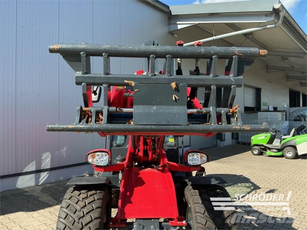 Schäffer 4670 Z-2 Pyöräkuormaajat