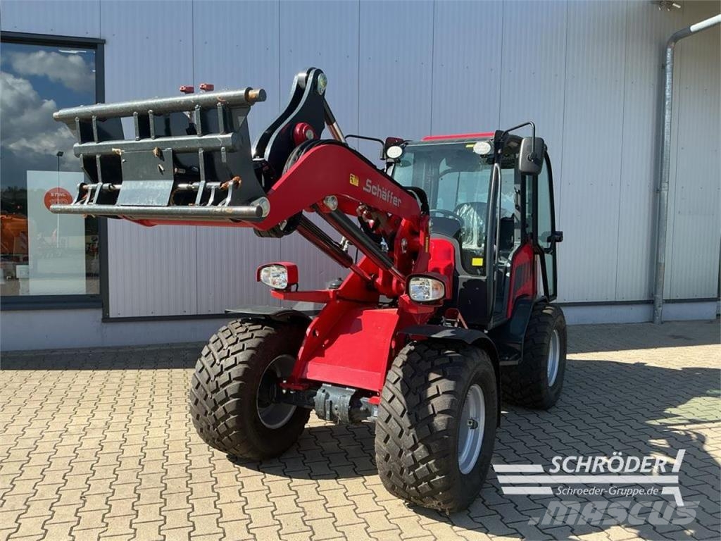 Schäffer 4670 Z-2 Pyöräkuormaajat
