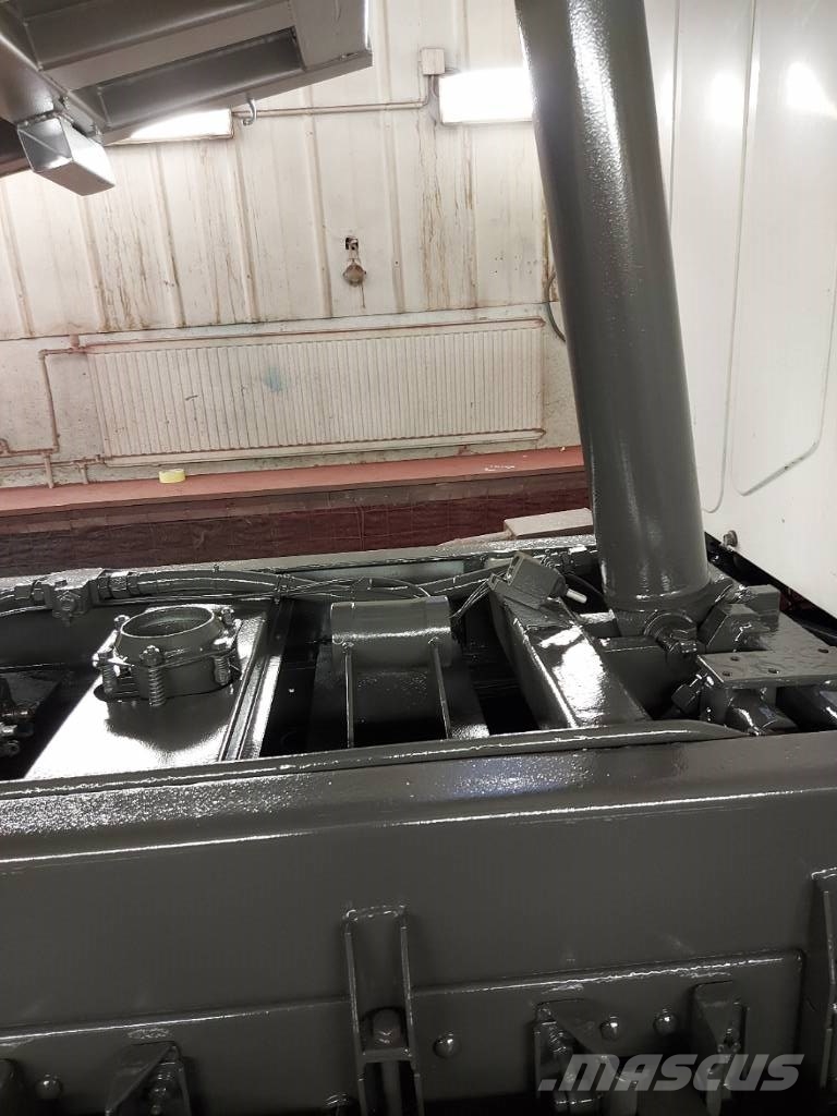 Volvo N12 6x4 Kiperi kamioni