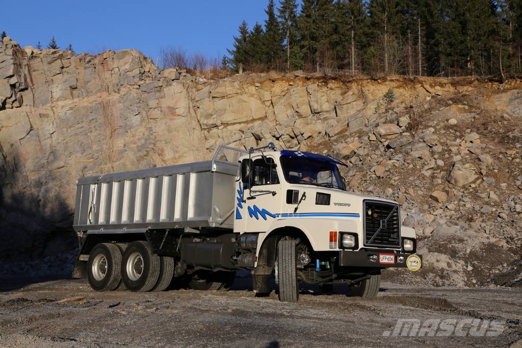 Volvo N12 6x4 Kiperi kamioni