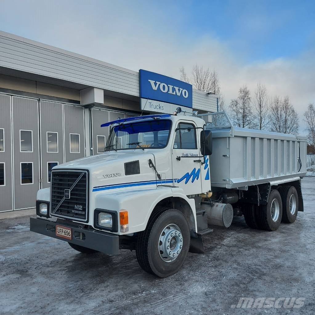 Volvo N12 6x4 Kiperi kamioni