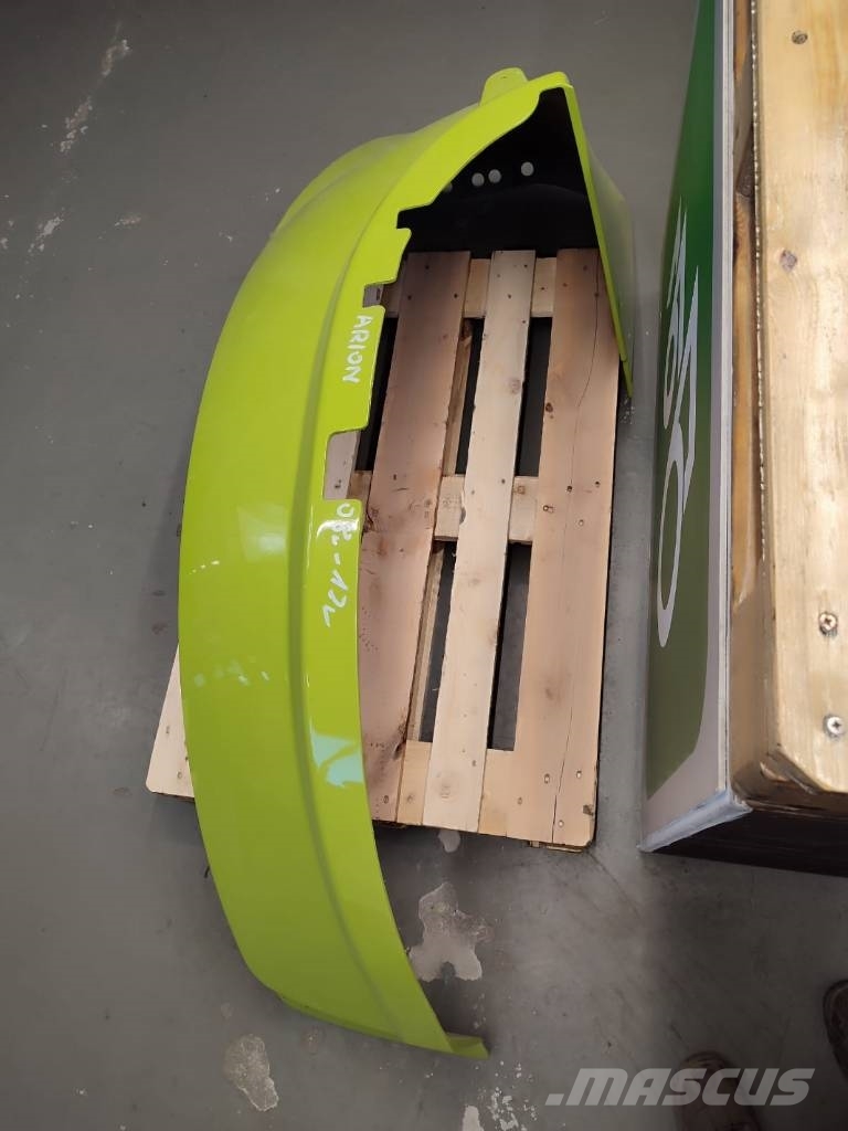 CLAAS ARION right rear fender Шасі