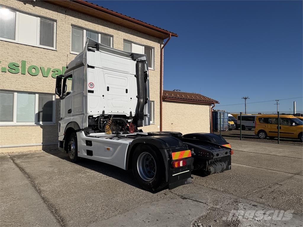 Mercedes-Benz Actros VIN 084 中古トラクターヘッド | トレーラーヘッド