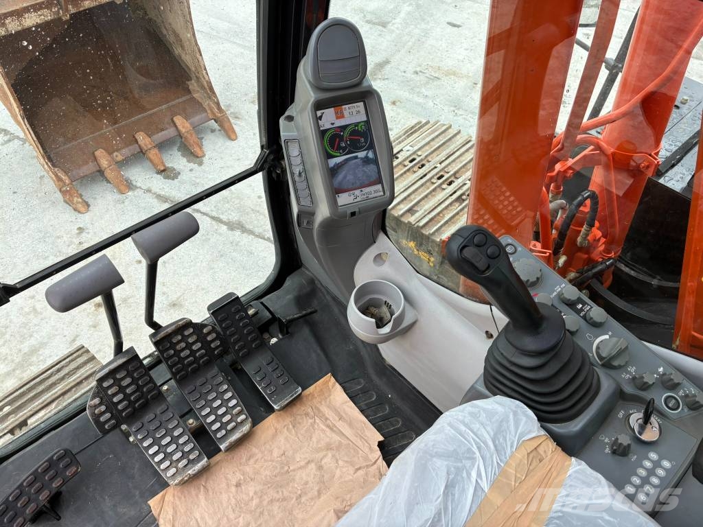 Hitachi ZX130-6 Crawler excavators