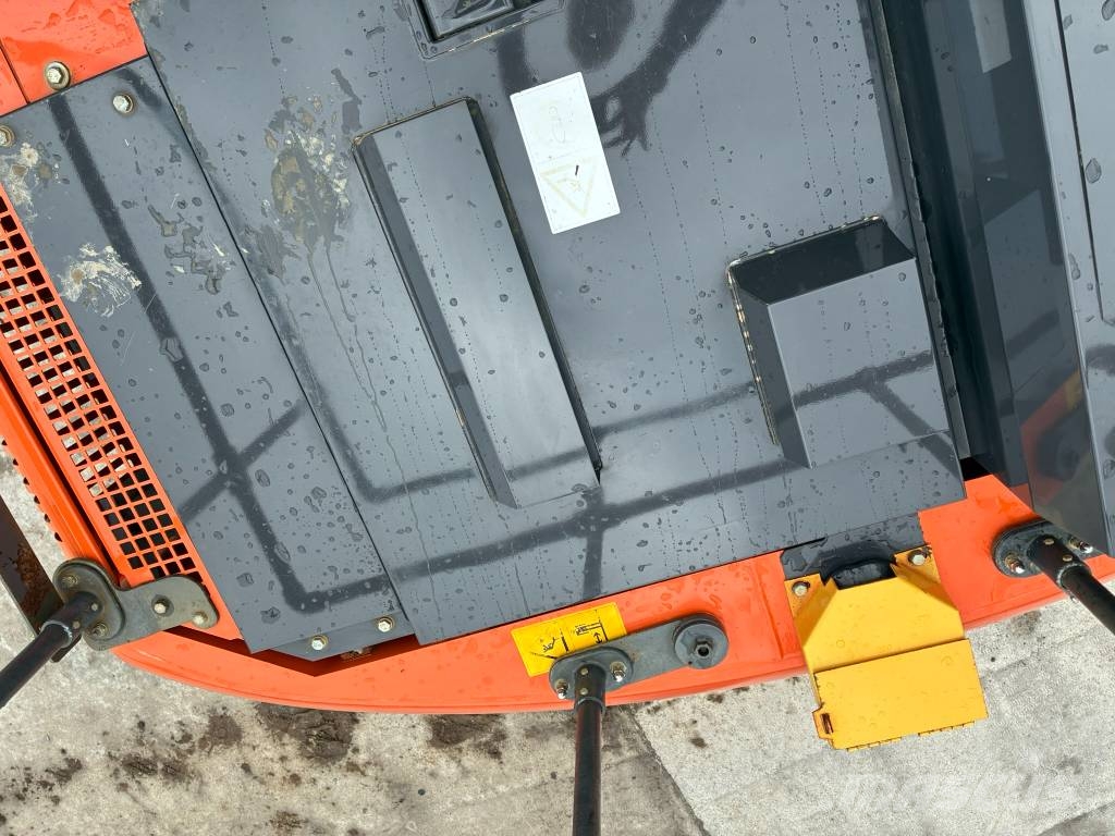 Hitachi ZX130-6 Crawler excavators