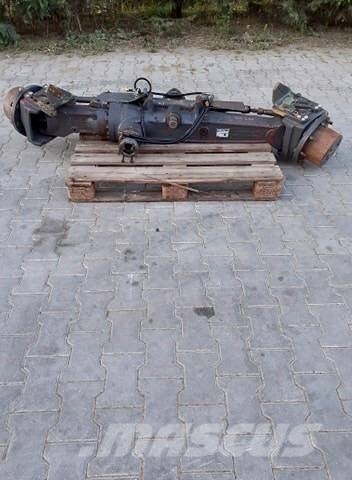 Fendt 310 LSA FRONT AXLE IN PARTS Châssis et suspension