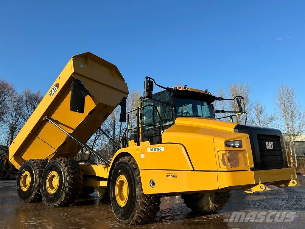 CAT 745 Artikulētie pašizgāzēji