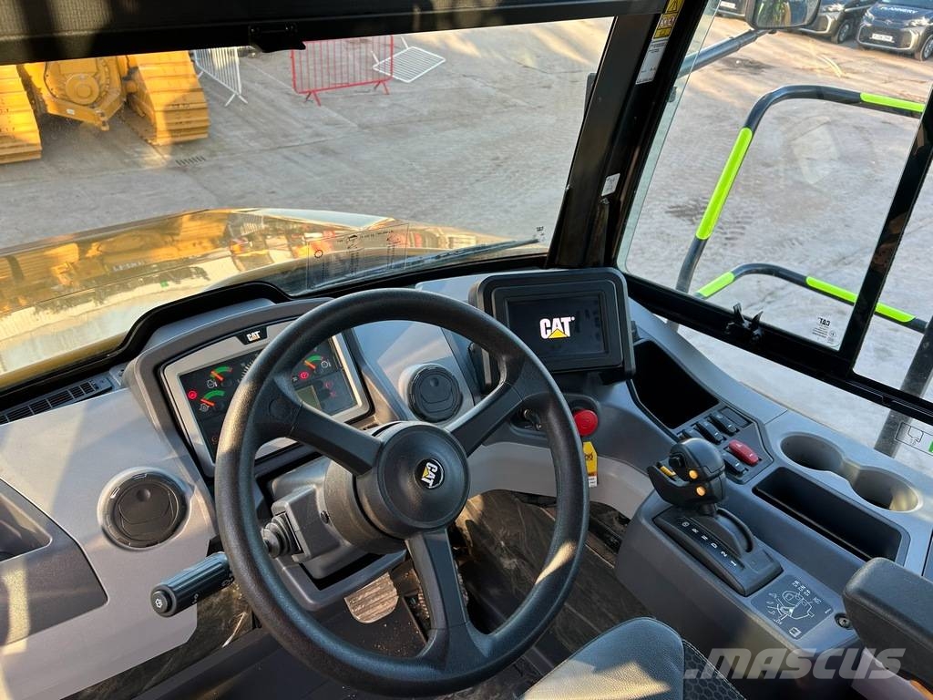 CAT 745 Artikulētie pašizgāzēji