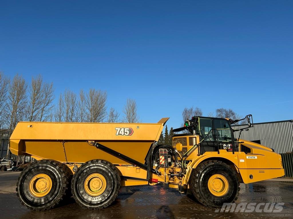 CAT 745 Artikulētie pašizgāzēji