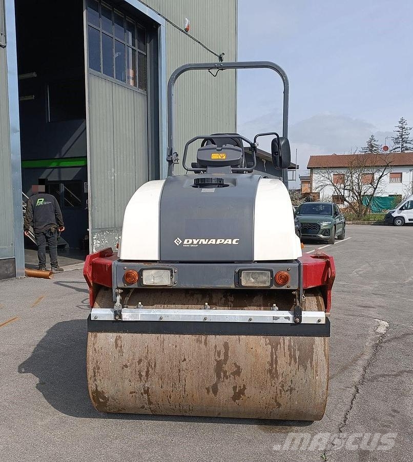 Dynapac CC1300 Pinnasetihendajad