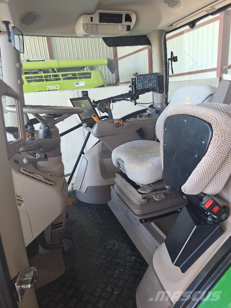 John Deere 6155R Trattori