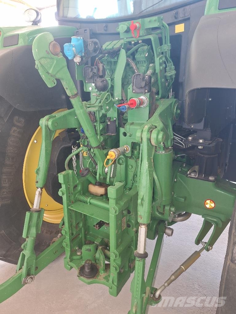John Deere 6155R Trattori