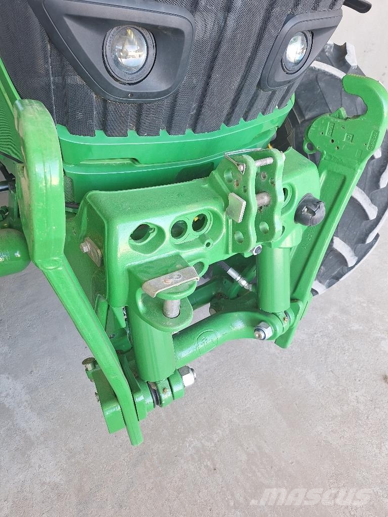 John Deere 6155R 트랙터