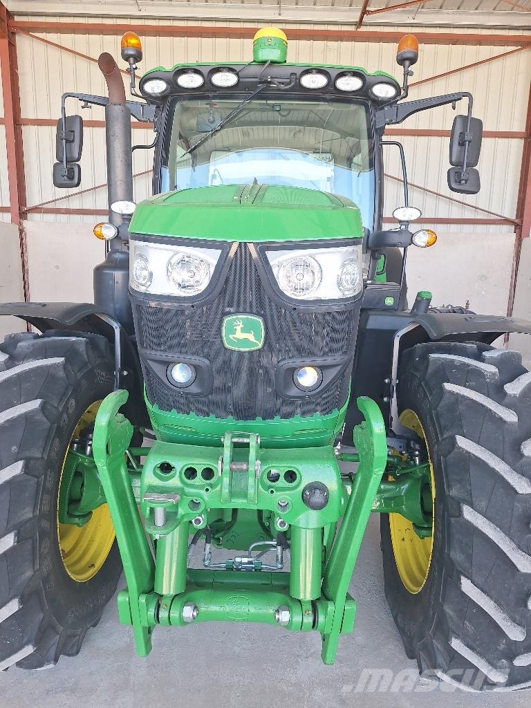 John Deere 6155R Traktori