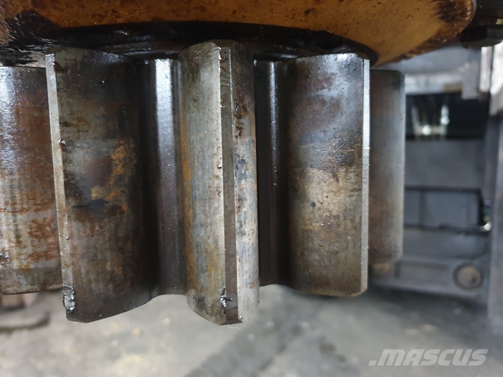 CAT 325 C SWING GEARS USED Коробка передач