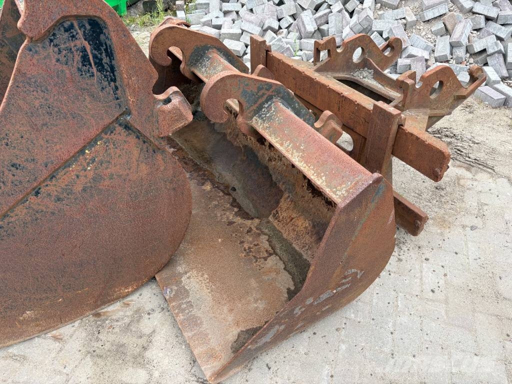 New Holland E 195 B LC حفارات زحافة
