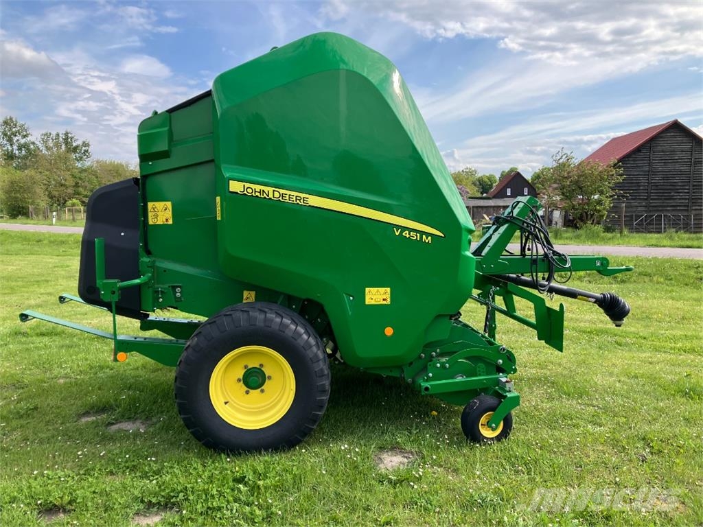 John Deere V451M Rotopresse