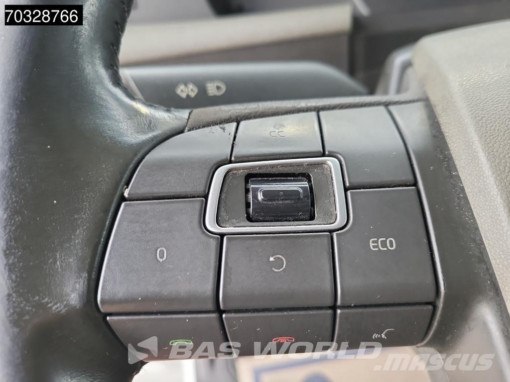 Volvo FH 500 4X2 XL 2xTanks Xenon I-ParkCool Leder Tahače