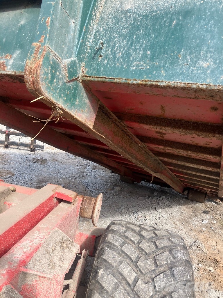 Schaktflak Förhöjning 17m3 مقطورات أخرى