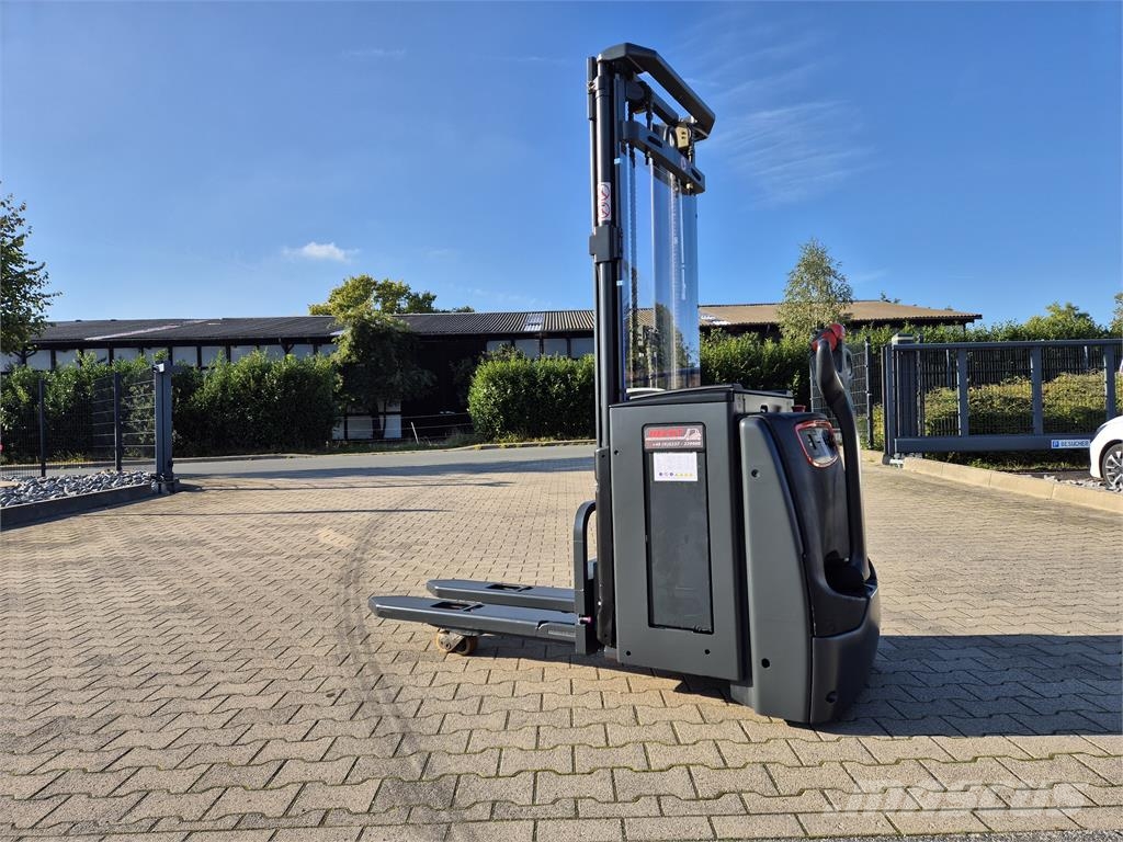 Linde L16i شاحنات مناولة ذاتية الدفع