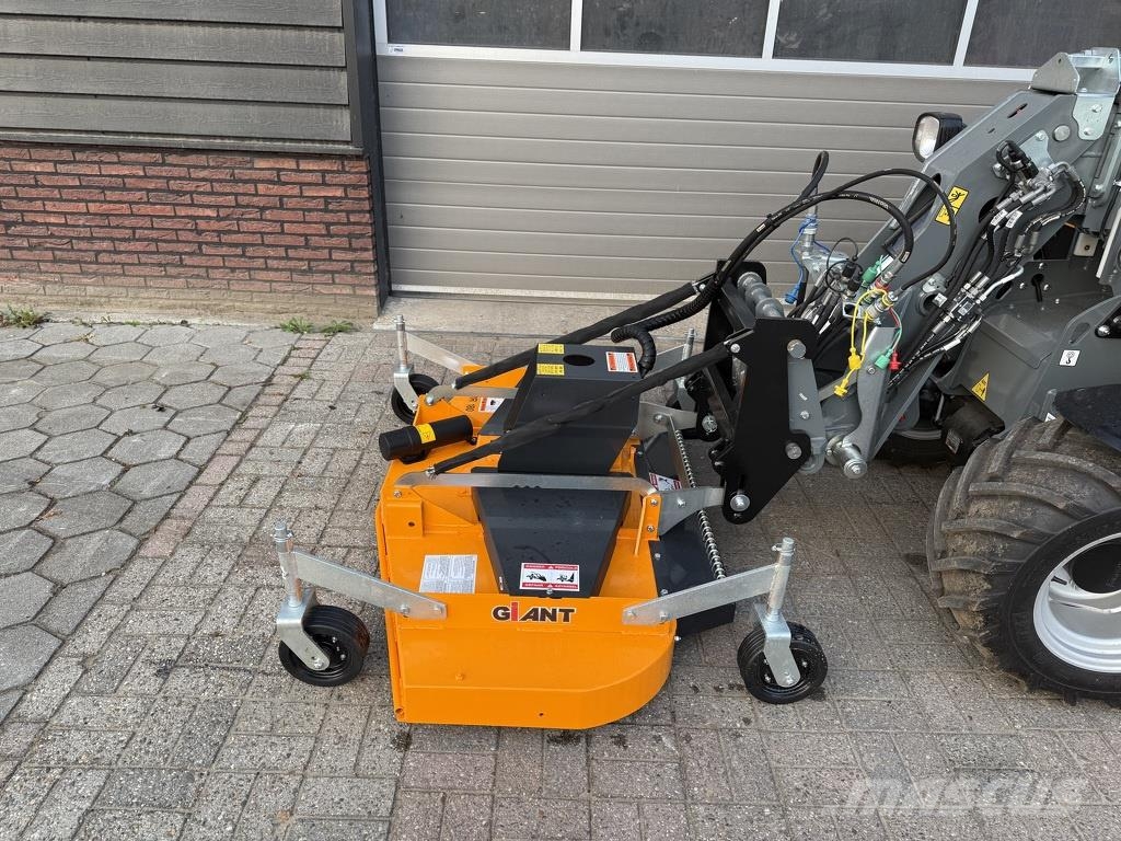 GiANT cirkelmaaier / maaier NIEUW voor minishovel / vere Muut koneet