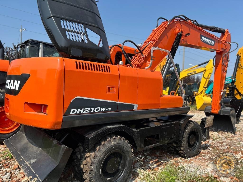 Doosan DH 210 W-7 Колёсные экскаваторы