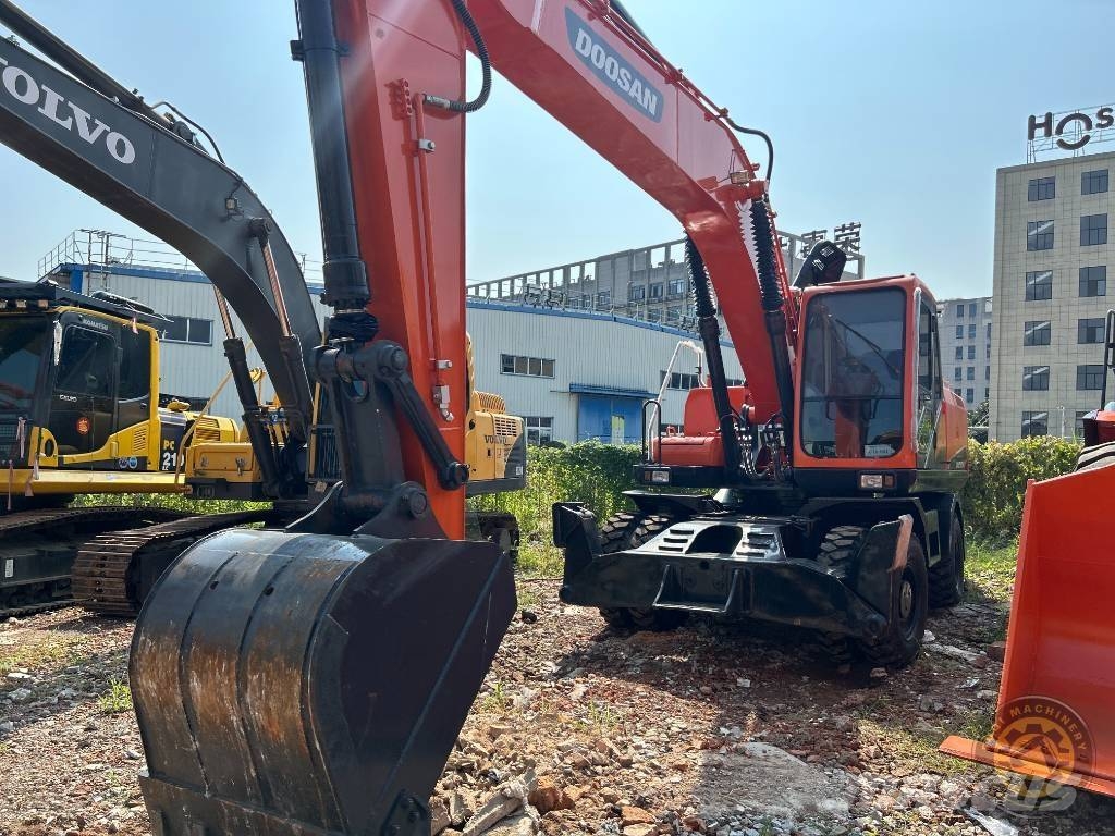 Doosan DH 210 W-7 Колёсные экскаваторы